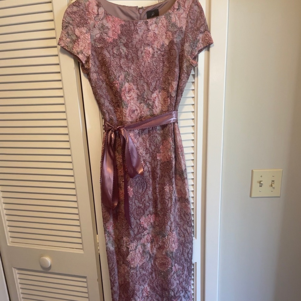 Adrianna Papell pink gown, new condition, size 4, and in size 8-10